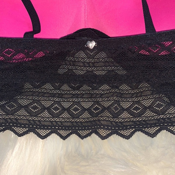 Victoria’s Secret PINK Bralette - Picture 3 of 3